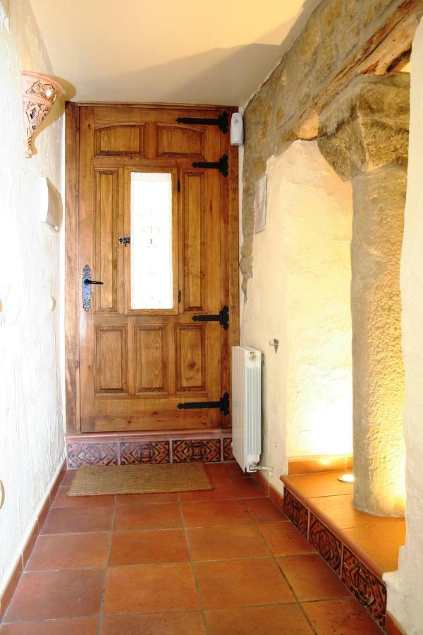 Gasthaus Casa Leandron Murillo de Gállego Exterior foto